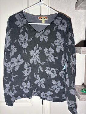 Caribbean Gray and Black Floral V-Neck Top